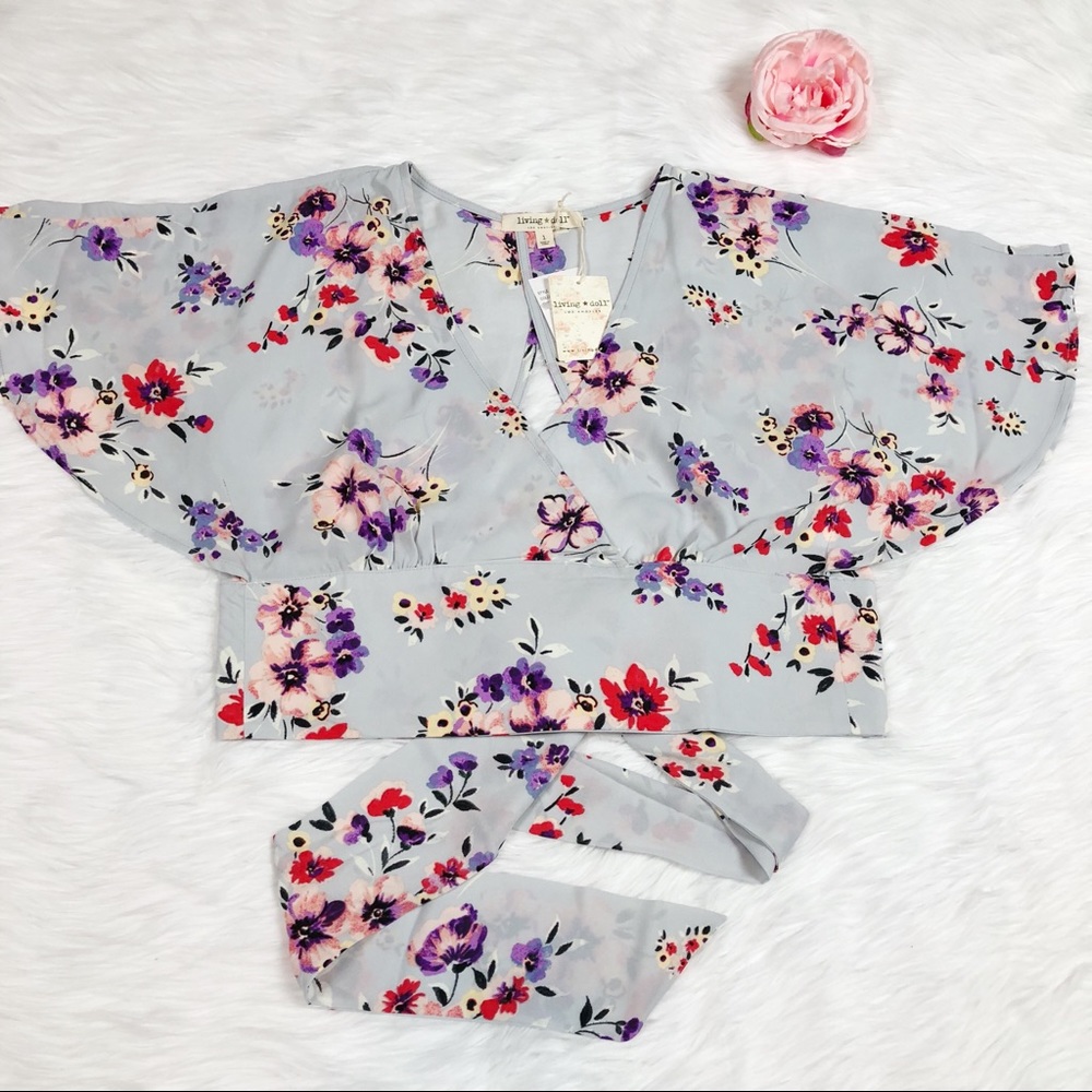 Floral Crop Top Front Tie, Size L - Picture 6 of 6